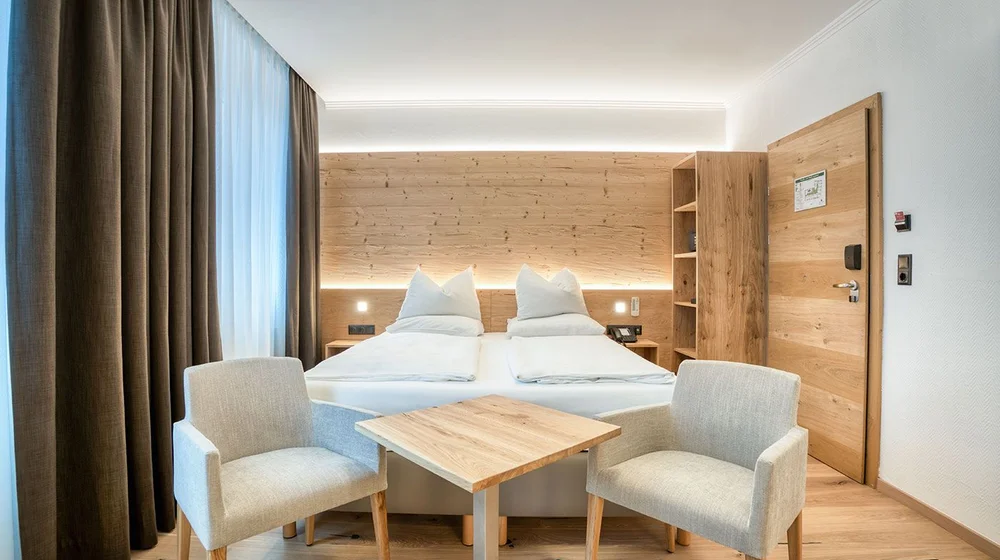 Doppelbettzimmer